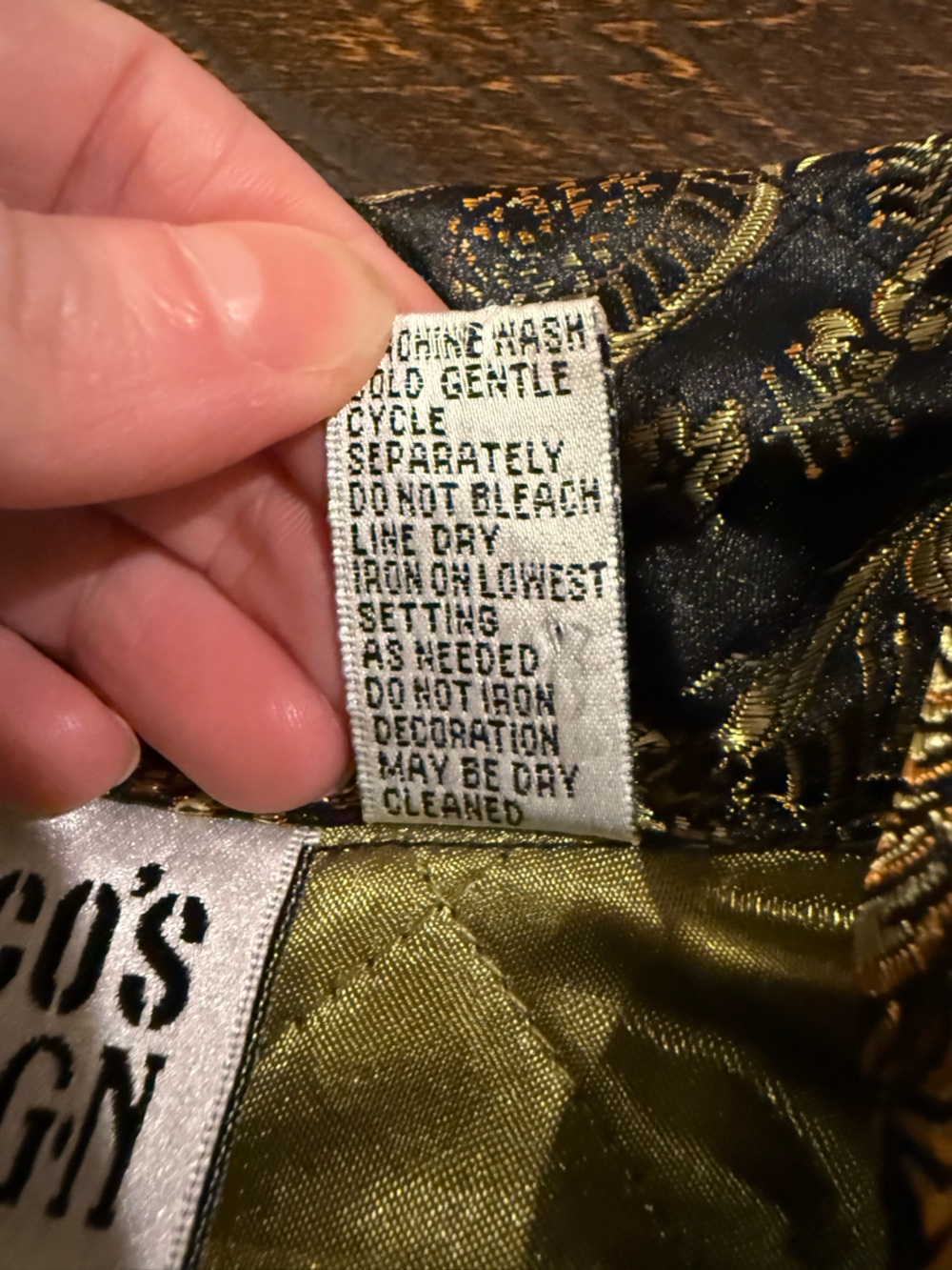 Chico’s Design Floral Brocade Quilted Jacket Size 0 (S) Zip Front - Picture 12 of 12